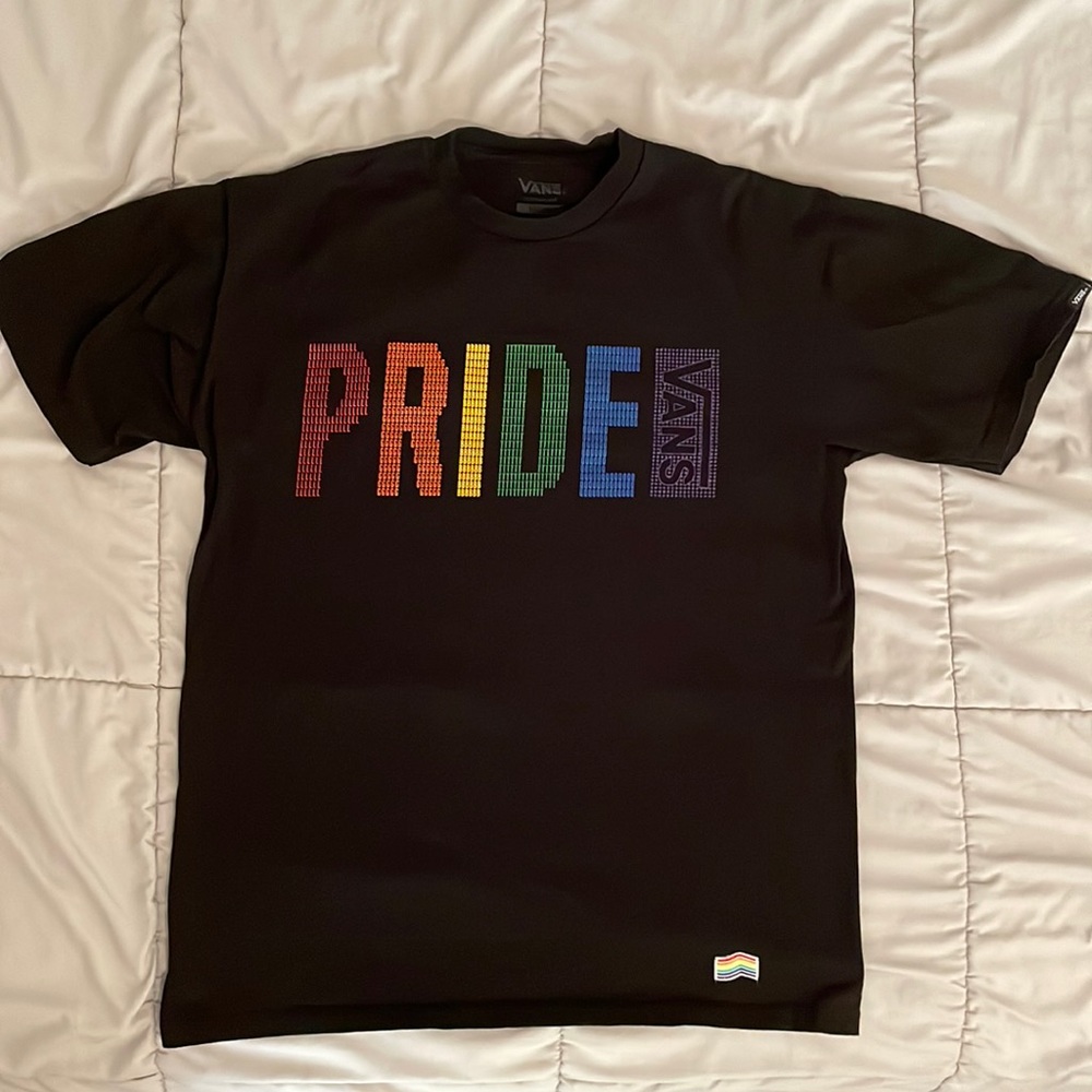 VANS Men’s Black Gay Pride Logo T-Shirt